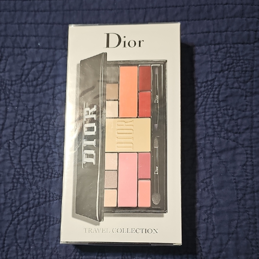 Dior New Travel Collection Makeup Palette - Pink, Red, Neutral